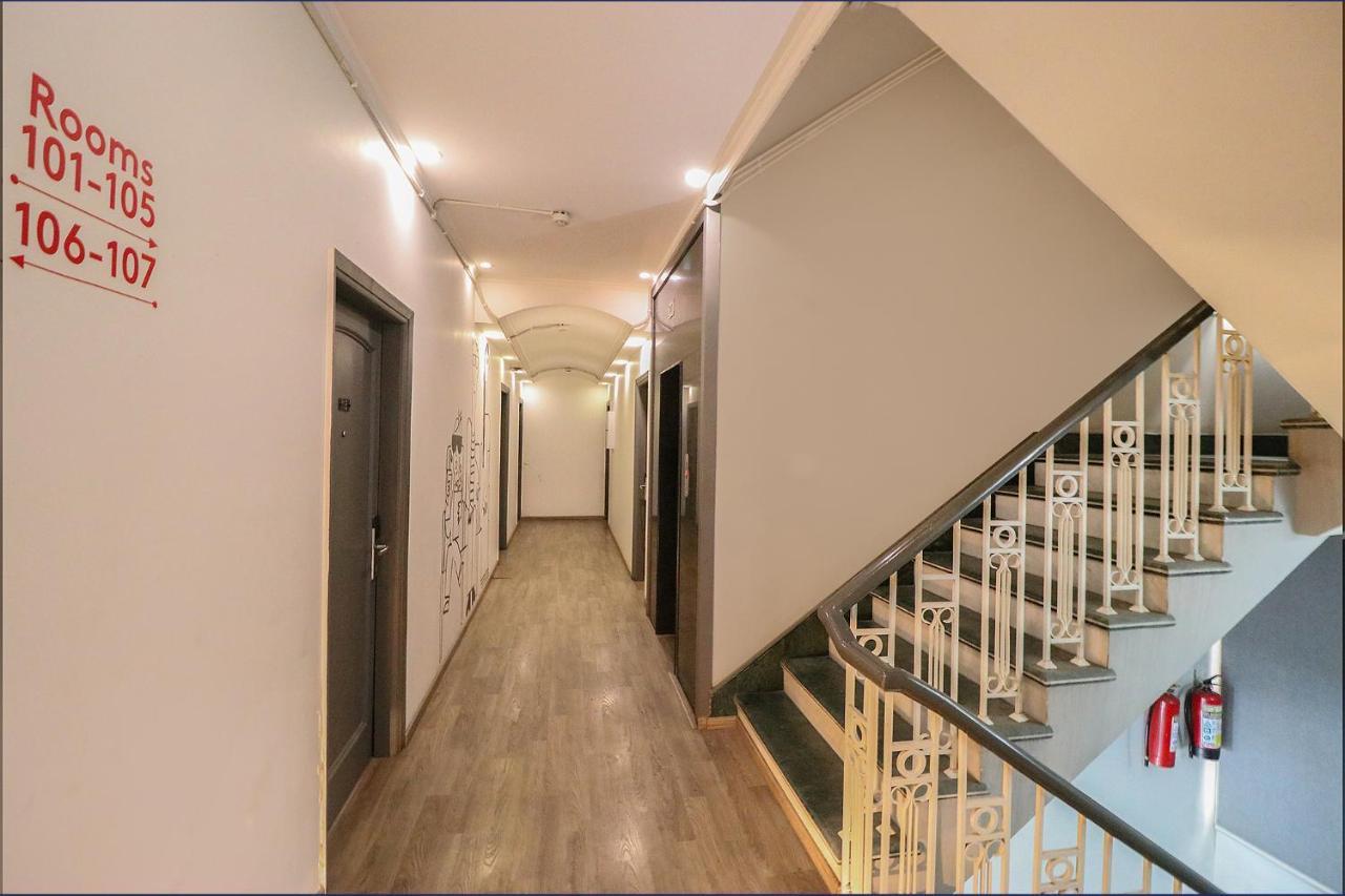 Fabhotel Lord Inn New Delhi Bagian luar foto
